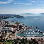 Luxury Residences By Belmont Realty Διαμέρισμα