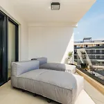 Luxury Residences By Belmont Realty Διαμέρισμα