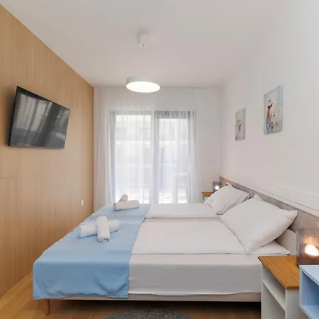 Luxury Residences By Belmont Realty Zara