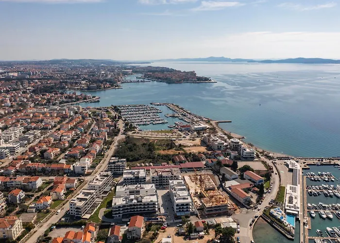 Luxury Residences By Belmont Realty *