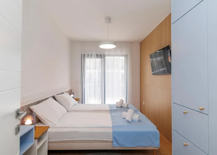 Luxury Residences By Belmont Realty *