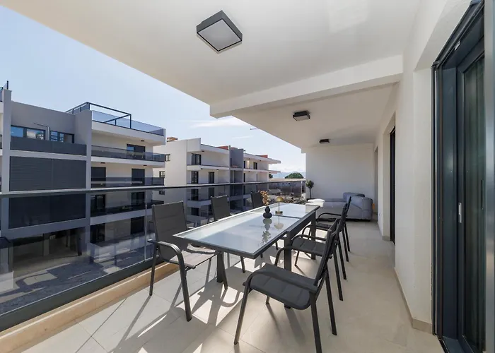 דירה Luxury Residences By Belmont Realty *