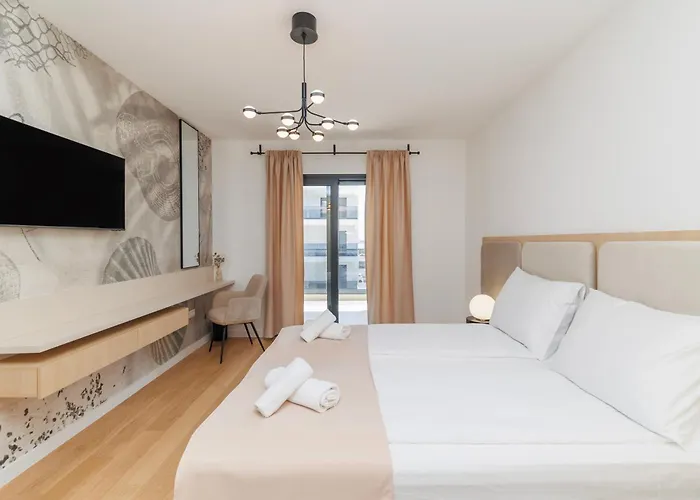 Luxury Residences By Belmont Realty *