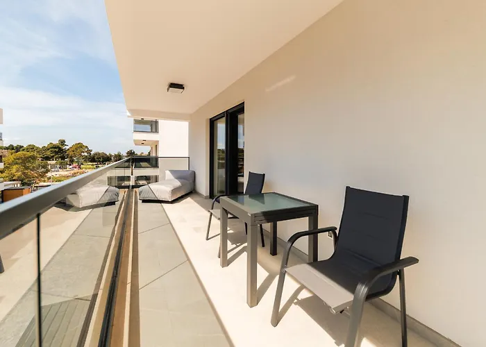 דירה Luxury Residences By Belmont Realty *