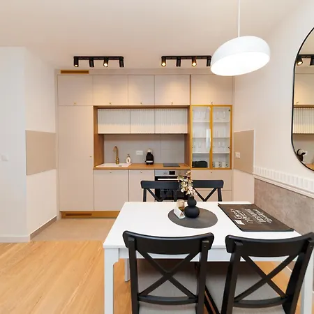 アパート Luxury Residences By Belmont Realty ザダル
