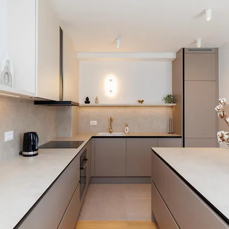 Apartament Luxury Residences By Belmont Realty